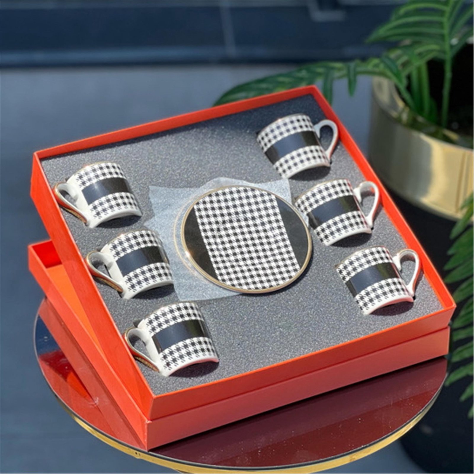 6 LI FİNCAN SETİ SİYAH DAMALI MODEL