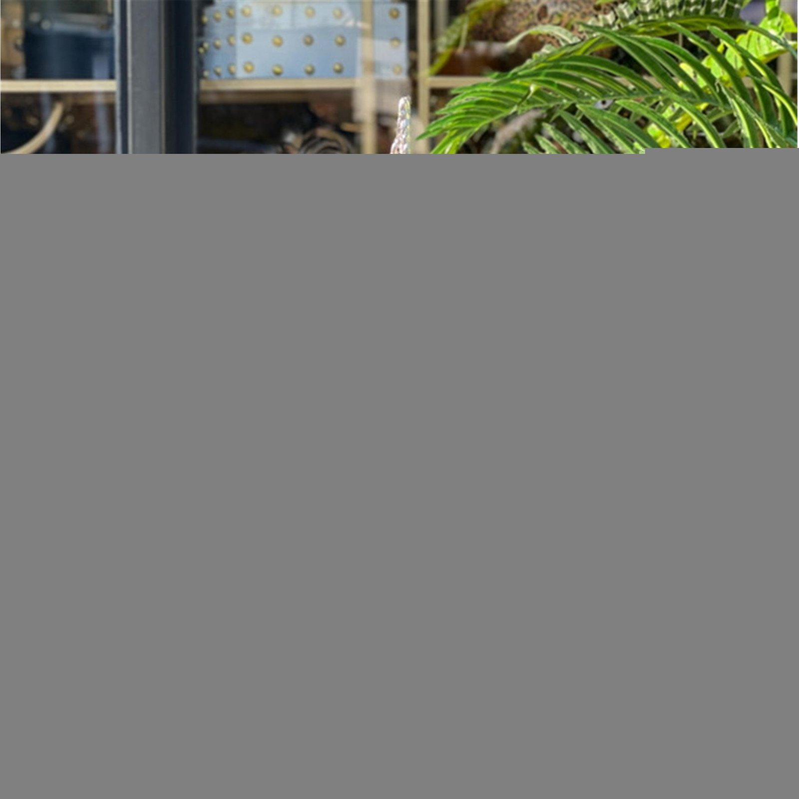 GÖĞE UZANAN KADIN GÜMÜŞ