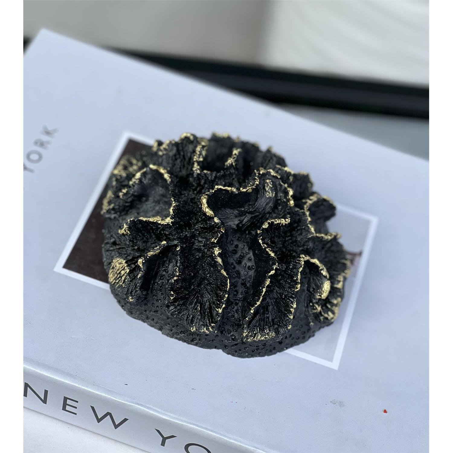 KÜÇÜK BEYİN MERCAN YALDIZLI SİYAH