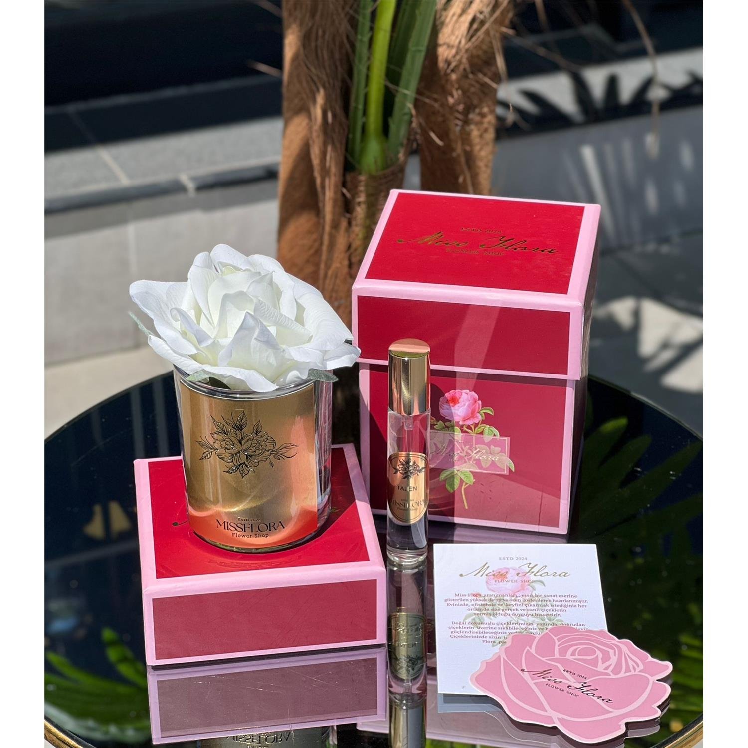 TEK GÜLLÜ ODA KOKUSU BEYAZ ESKİTME