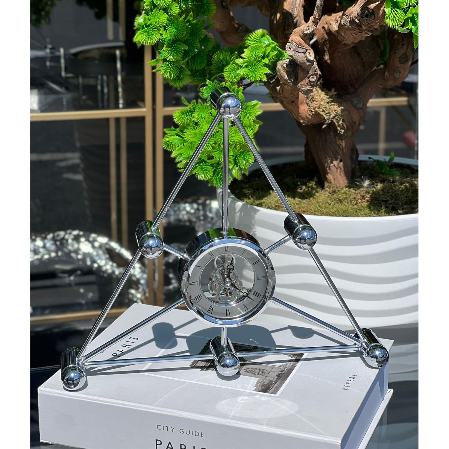 İTHAL MEKANİZMALI ÜÇGEN SAAT GÜMÜŞ