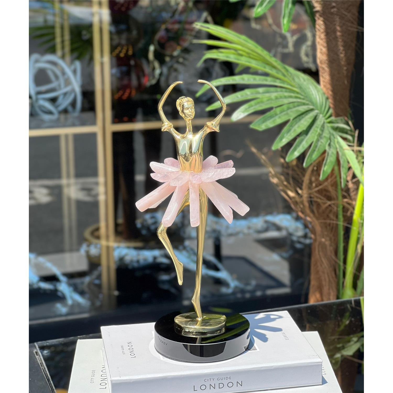 SKY BİBLO BALERİN ELLERİ YUKARIDA