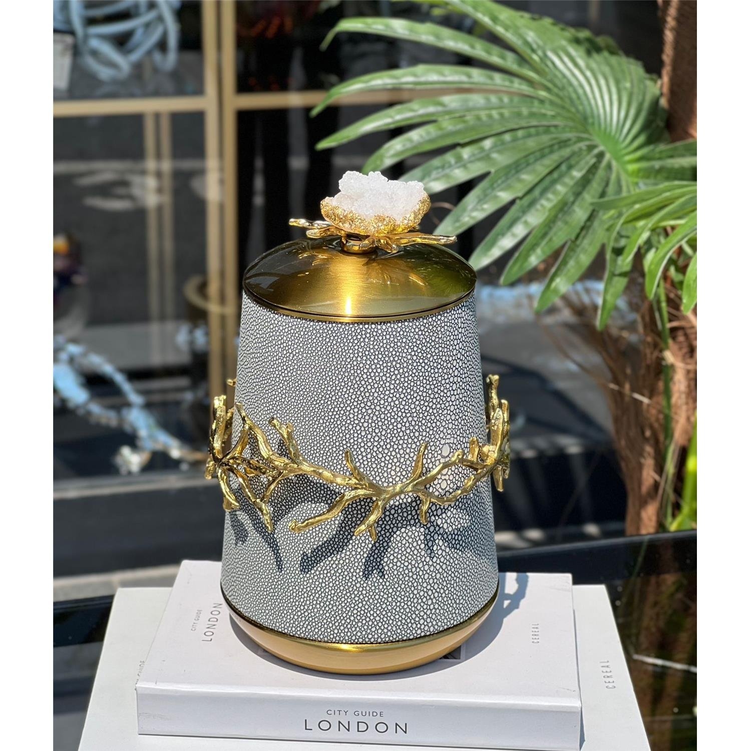 PİRİNÇ DERİLİ UTOPİA KAPAKLI VAZO BÜYÜK