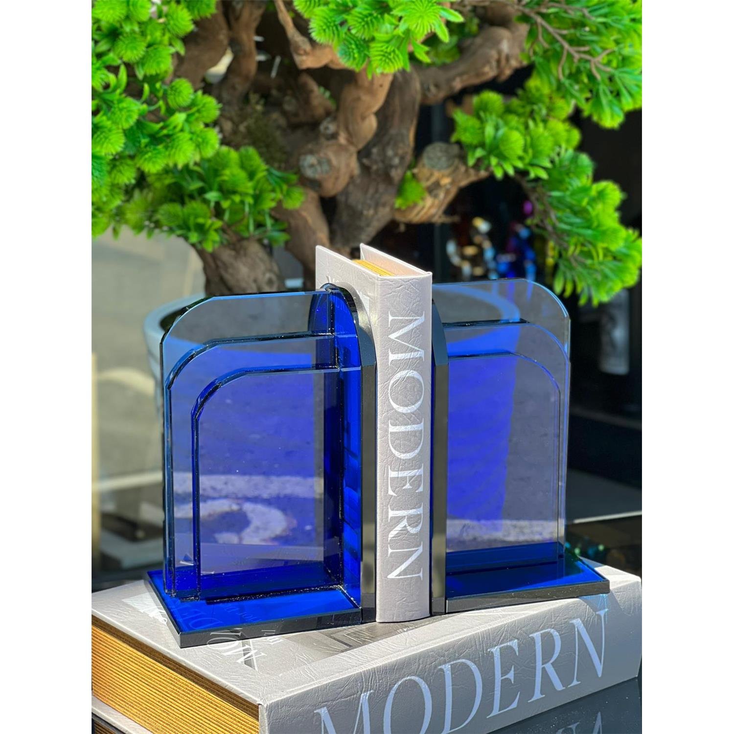 İTHAL GÖKYÜZÜ KİTAP TUTUCU