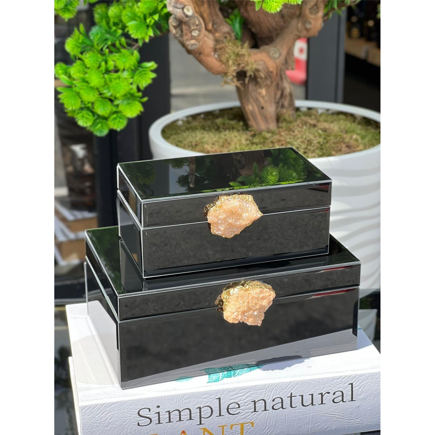 İTHAL CAM KUTU SİYAH DOĞAL TAŞ